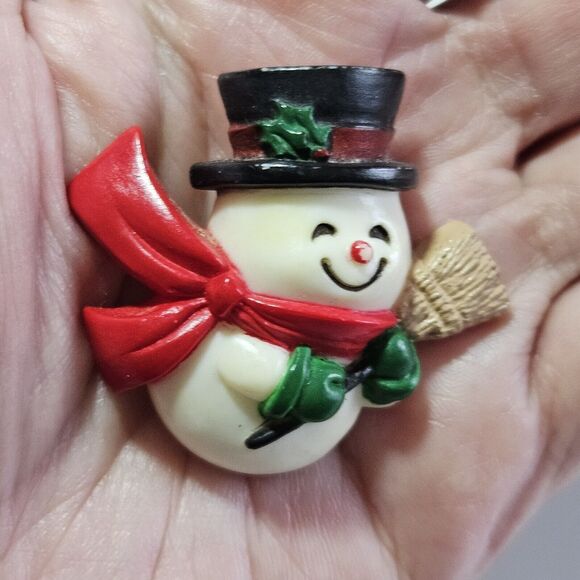 Hallmark Jewelry - 1984 Vintage Hallmark Snowman With Red Scarf And Black Hat Brooch